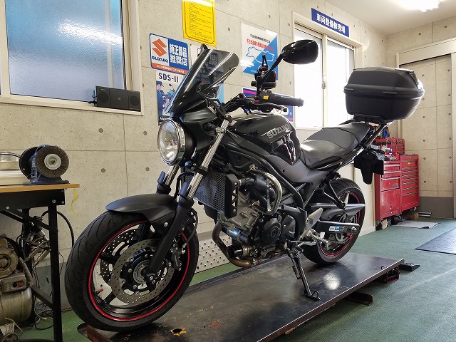 SV650、リヤサスペンションスプリング交換（ハイパープロ）のお話